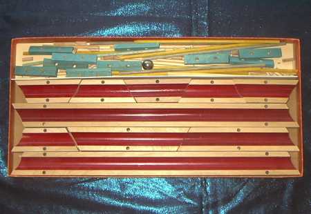 Kasteninhalt Korbuly-Kugelbahn