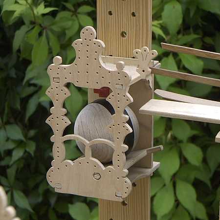 Ausschnitt Laubsägen-Kugelbahn